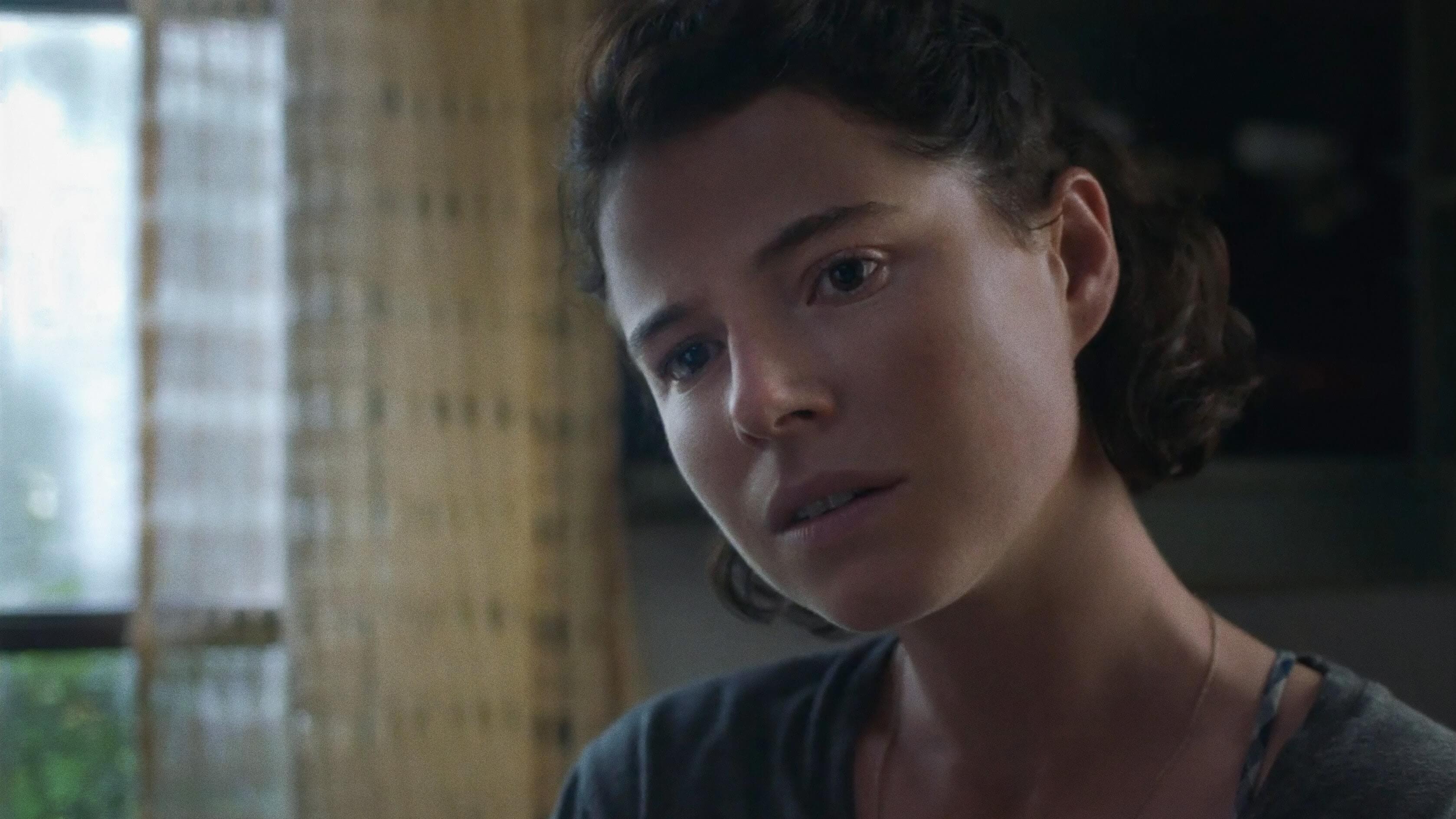 Sürpriz: Jessie Buckley - “Karanlık Kız”