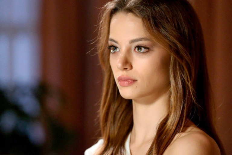 Leyla TanlarLeyla Tanlar