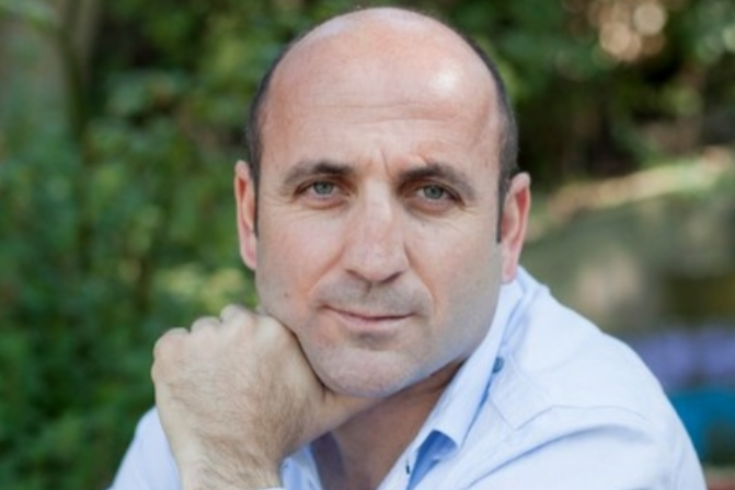 Murat KılıçMurat Kılıç Murat KılıçMurat Kılıç