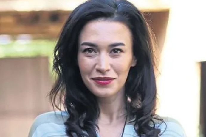 Ecem ÖzkayaEcem Özkaya