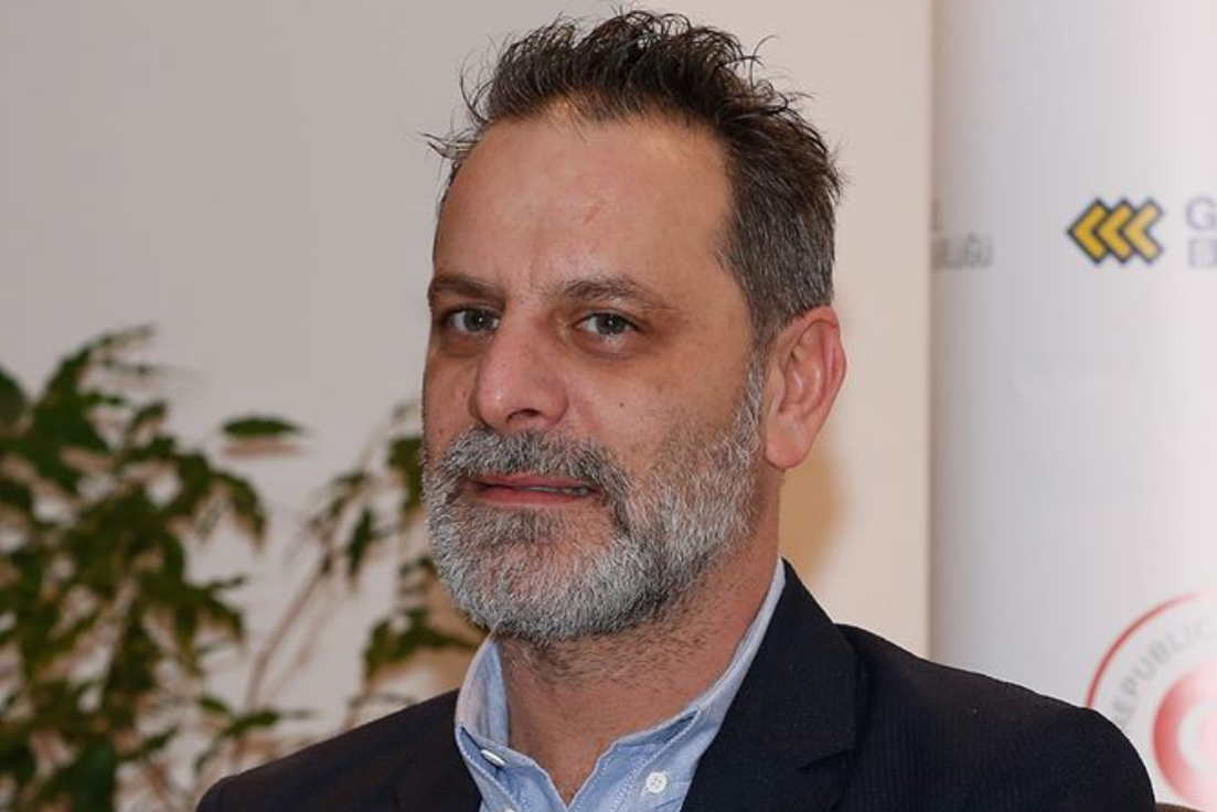 Ozan GüvenOzan Güven Ozan GüvenOzan Güven