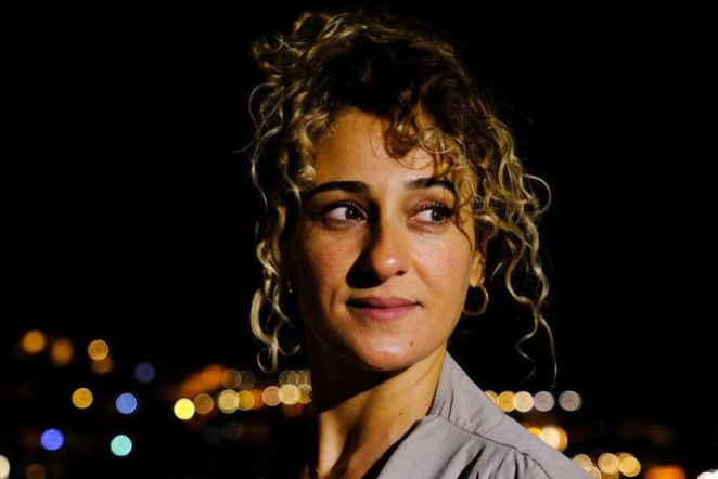 Derya KaradaşDerya Karadaş Derya KaradaşDerya Karadaş