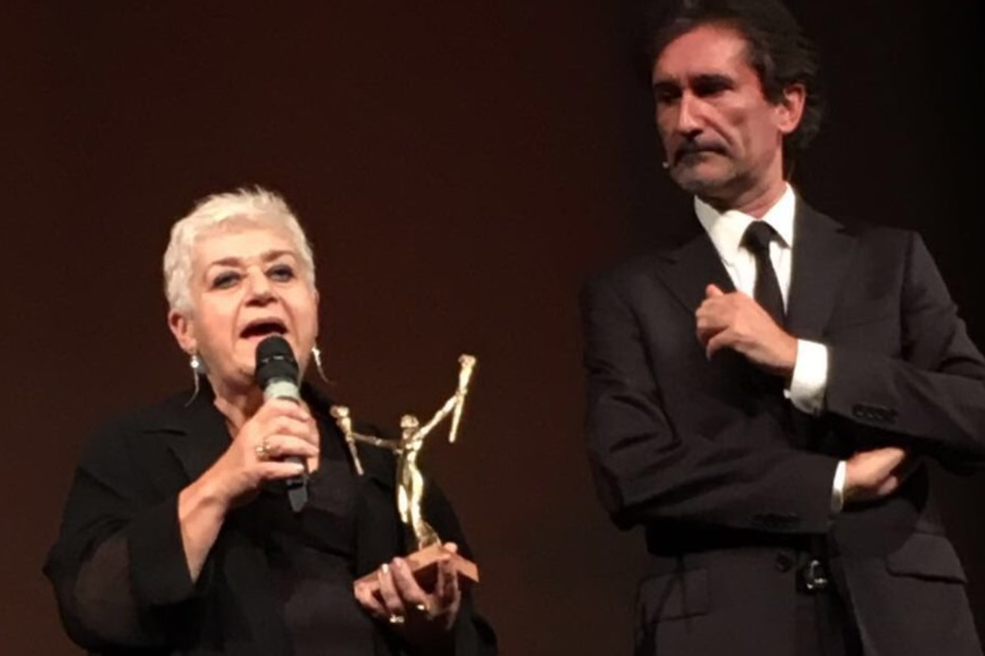 Serra YılmazSerra Yılmaz Serra YılmazSerra Yılmaz