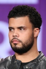 Howard Charles fotoğrafı