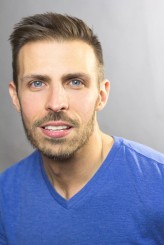 Kyle Sing fotoğrafı