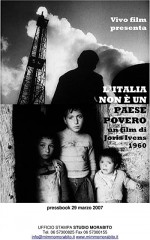 L'Italia non è un paese povero (1960) afişi
