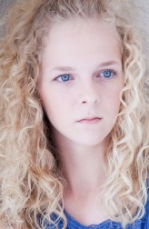 McKenzie Applegate  fotoğrafı