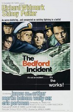 The Bedford Incident (1965) afişi