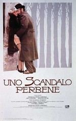 Uno Scandalo Perbene (1984) afişi