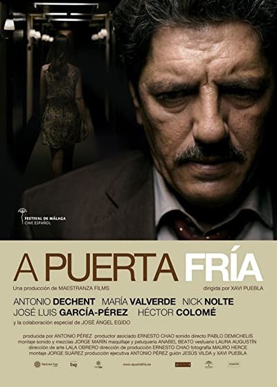 A puerta fría (2012) afişi