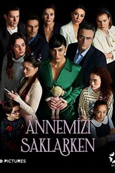 Annemizi Saklarken (2021) afişi