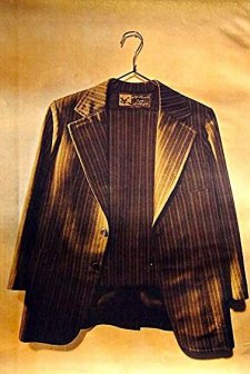 Bir Düğün Elbisesi (1976) afişi