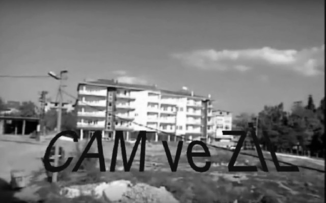 Cam ve Zil (2013) afişi Cam ve Zil (2013) afişi