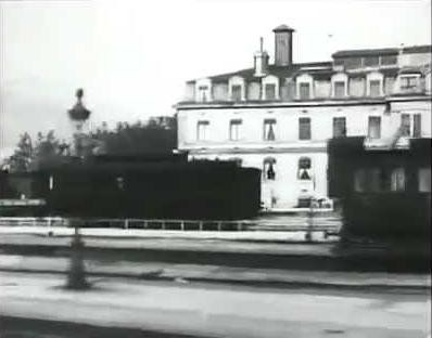 Panorama De L'arrivée En Gare De Perrache Pris Du Train (1896) afişi Panorama De L'arrivée En Gare De Perrache Pris Du Train (1896) afişi