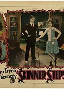 Skinner Steps Out (1929) afişi