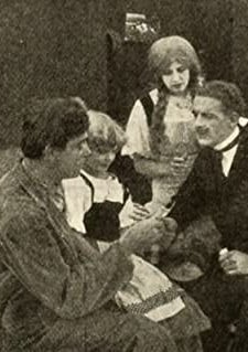 Strength Of Family Ties (1914) afişi