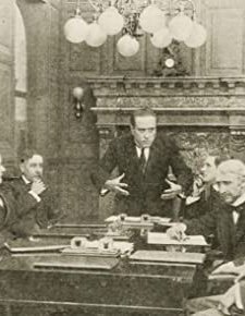 The King's Move on the City