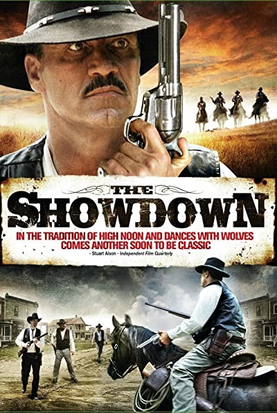 The Showdown (2009) afişi The Showdown (2009) afişi