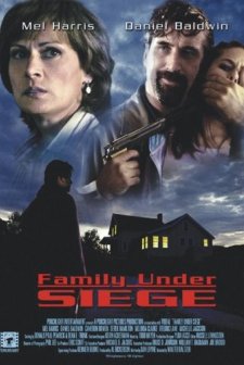 Tutsak Aile (2004) afişi