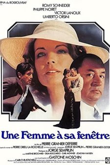 Une Femme à Sa Fenêtre