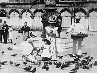 Venice, Feeding The Pigeons In St. Mark's Square (2018) afişi Venice, Feeding The Pigeons In St. Mark's Square (2018) afişi