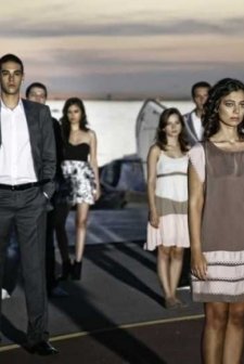 Yolun Başında afişi