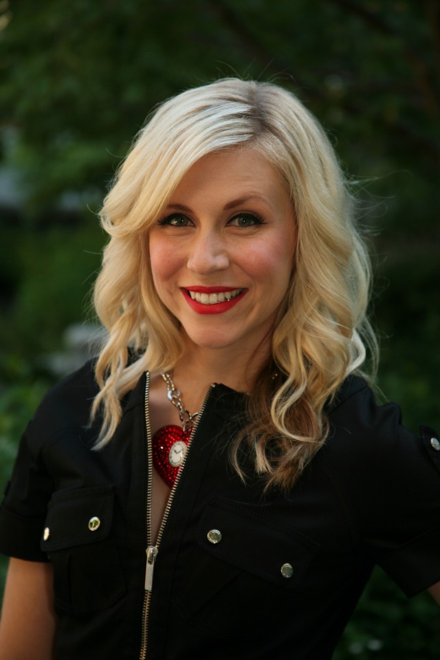 Ashley Eckstein Fotoğrafları 6