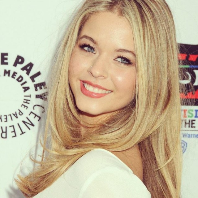 Sasha Pieterse Fotoğrafları 64