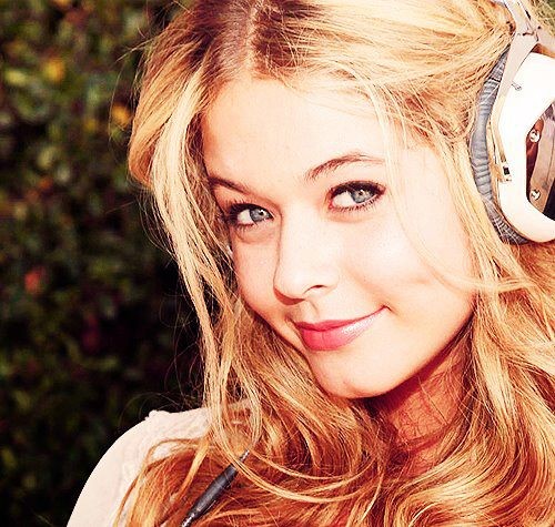 Sasha Pieterse Fotoğrafları 83