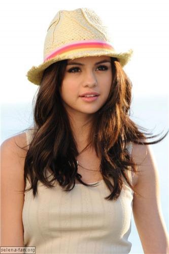 Selena Gomez Fotoğrafları 1290