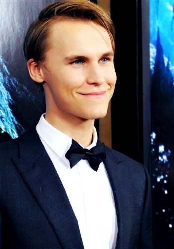 Rhys Wakefield Fotoğrafı
