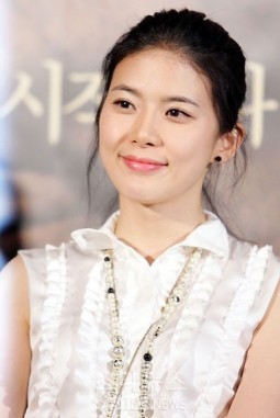 Lee Bo Young Fotoğrafı