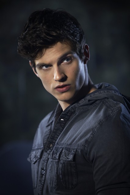 Daniel Sharman Fotoğrafları 150