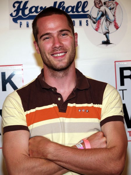 Luke Macfarlane Fotoğrafları 7