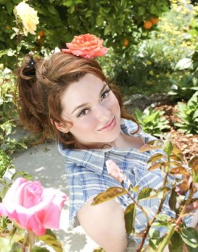 Jennifer Stone Fotoğrafları 38