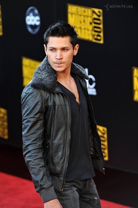 Alex Meraz Fotoğrafları 25