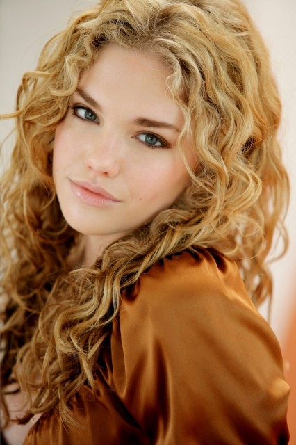 Mackenzie Mauzy Fotoğrafı