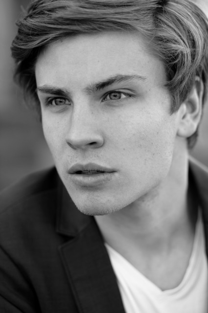 Jannik Schümann Fotoğrafı