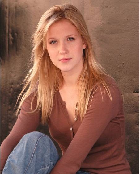 Jessy Schram Fotoğrafları 5