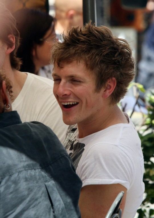 Charlie Bewley Fotoğrafı