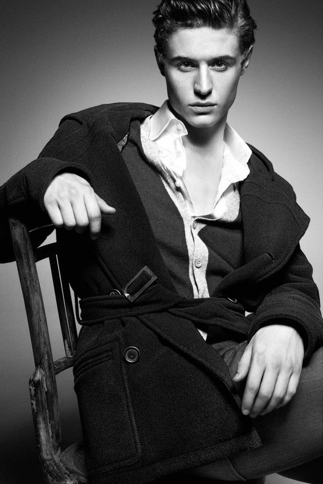 Max Irons Fotoğrafları 8