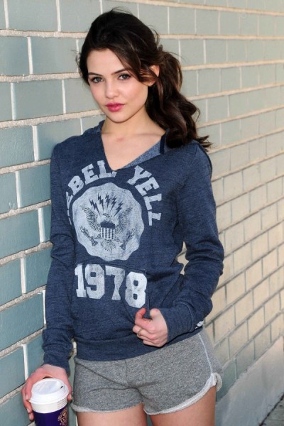 Danielle Campbell Fotoğrafı