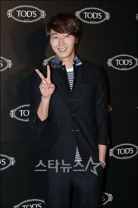 Jung Il Woo Fotoğrafı