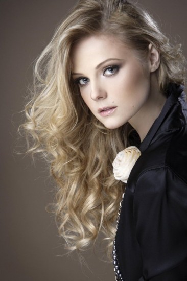 Ana Layevska Fotoğrafı