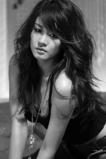 Sung Yu-Ri Fotoğrafı