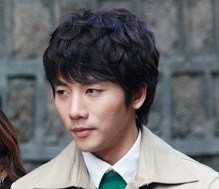 Ki Tae-Young Fotoğrafı