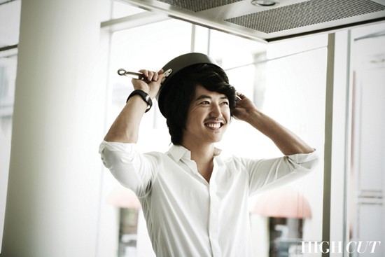 Yoon Sang-hyun Fotoğrafları 118