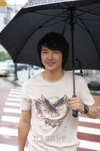 Yoon Sang-hyun Fotoğrafı