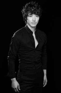 Yoon Sang-hyun Fotoğrafı