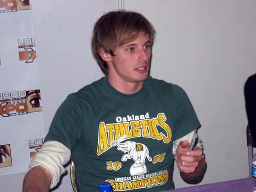 Bradley James Fotoğrafı